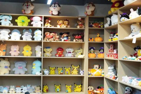 Custom plush toy display
