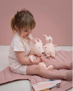 Encouraging Sharing of Custom Plush Toys for Children