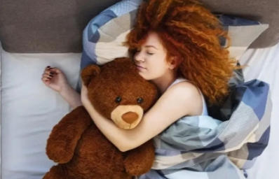 Weighted Teddy Bear Aids in Sleeping